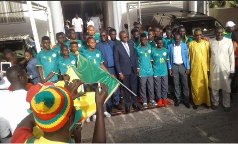 Cérémonie de remise de drapeau aux "Lionceaux" pour le Mondial U20 en Corée 2017... présidée par le ministre des Sports