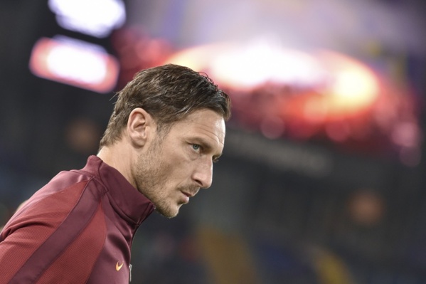 AS Roma: Monchi annonce la fin de carrière de Francesco Totti