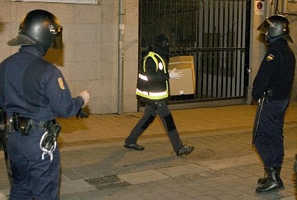 AGENTS ESPAGNOLS ARRÊTÉS A L'AÉROPORT LÉOPOLD SÉDAR SENGHOR Les petits secrets d'un larcin