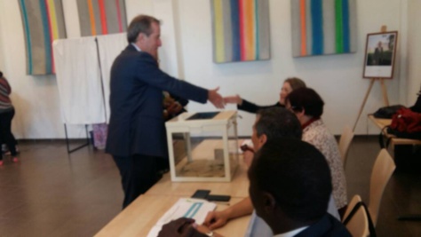 Second tour de la Présidentielle en France: Le vote de Son Excellence l'Ambassadeur Christophe Bigot à Dakar (Images)