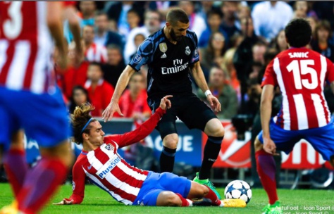 Zidane: "Je ne sais pas comment Benzema s'en est sorti sur cette action, mais... Le football, ce n'est pas que marquer des buts."