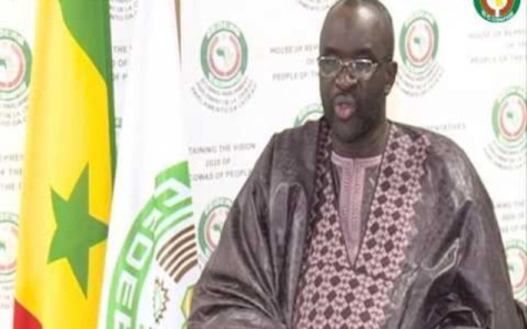 CEDEAO : Le président Moustapha Cissé Lo félicite le Président Buhari pour la libération des 82 lycéennes de Chibok