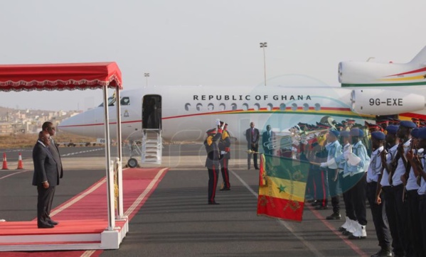 Le Président du Ghana est arrivé à Dakar ce lundi, Nana Akufo Ado est en visite d’amitié et de travail de 48 heures au Sénégal