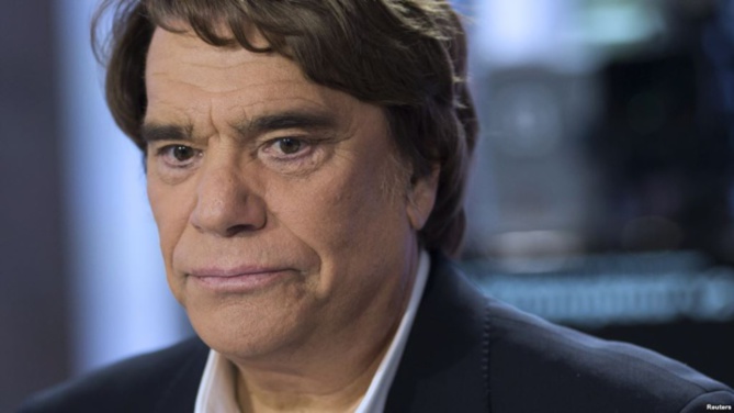 L'homme d'affaire Bernard Tapie quelques minutes avant de passer devant France 2 à Paris, le 1er juillet 2013.