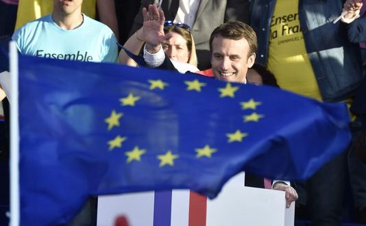 Bruxelles attend Emmanuel Macron sur sa future loi travail