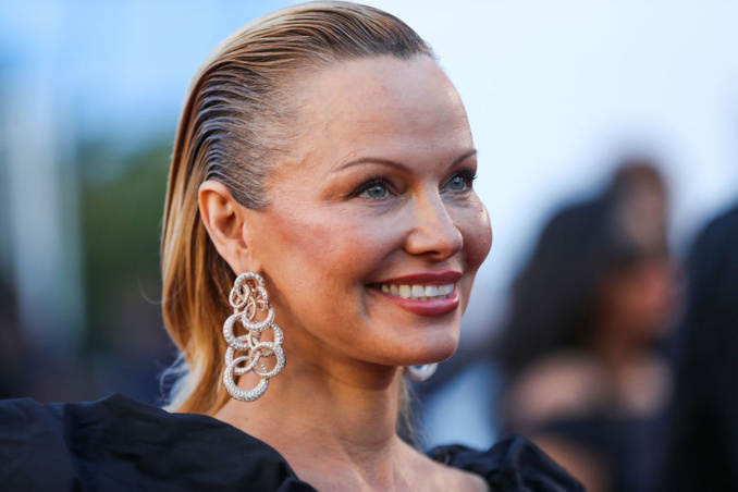 Cannes 2017. Pamela Anderson, plus glamour que jamais