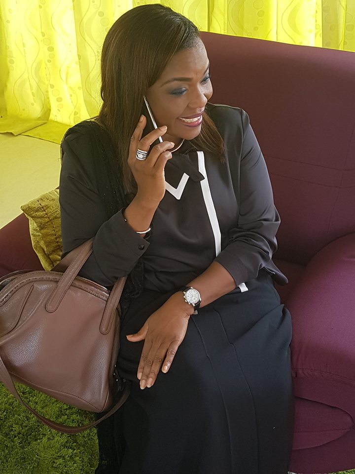 18 photos: Eva Tra, glamour et classe, une vraie grande dame