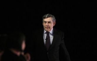 Gordon Brown annonce son remaniement dans la tourmente