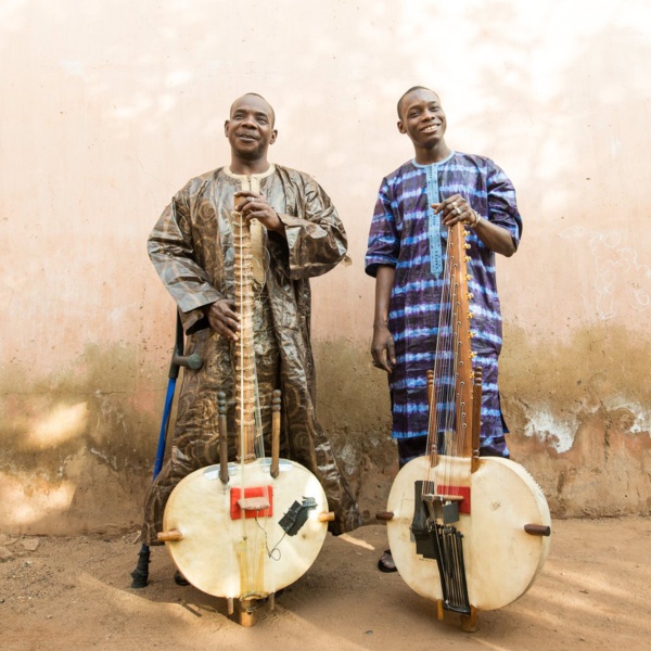 Musique malienne: Toumani et Sidiki Diabaté, la kora de père en fils