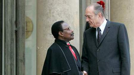 Chirac nie avoir été soutenu financièrement par Bongo