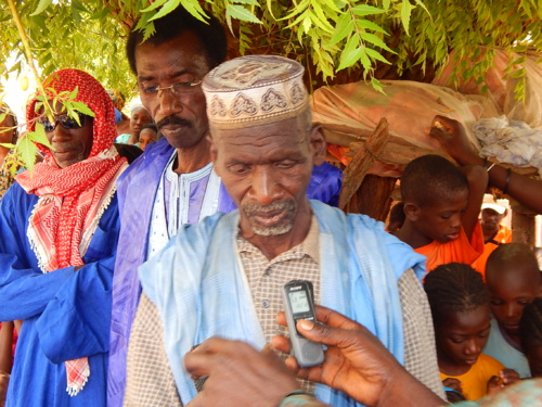 (Photos) ​PODOR /Tournée politique: Daouda Ly dit Mahi, Leader APR à Saldé, sillonne les  localités de l’île à Morphil