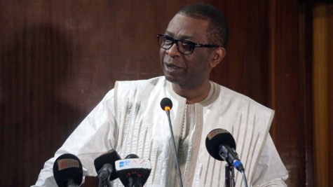 Youssou Ndour très élégant à la cérémonie d'ouverture du festival Salam édition 2017