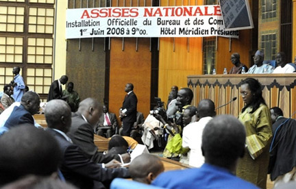COMME PRÉALABLE POUR LE DIALOGUE AVEC WADE: Benno brandit les conclusions des Assises nationales