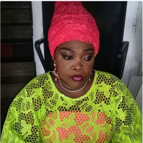Ndella Madior Diouf Touré en mode maquillage!!!