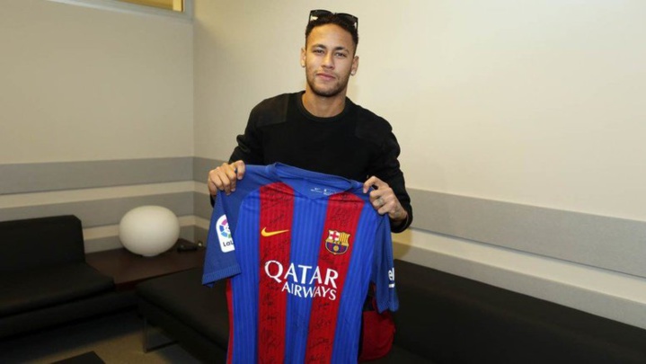 INSOLITE : Ce pays dans lequel porter le maillot du Barça est désormais passible de 15 ans de prison