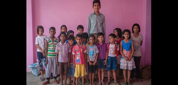 Karan Singh, le plus grand enfant de 8 ans du monde: PHOTOS