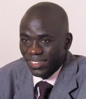 Cheikh Yérim Seck de Jeune Afrique échappe de peu à un crash d’avion.