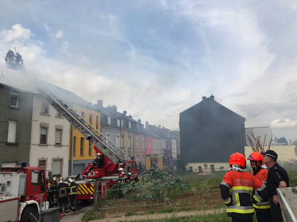 Incendie à Rodange: Plusieurs maisons touchées par un incendie
