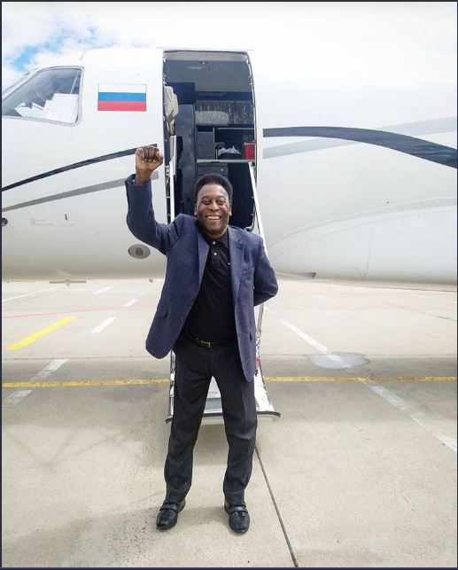 Pelé: "Il n'y a pas de doute, à ce jour, Cristiano Ronaldo est le meilleur joueur, le meilleur buteur et le meilleur attaquant." (AS)