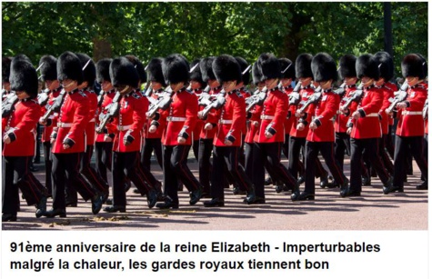 91e anniversaire de la reine Elizabeth - Kate Middleton divine, George et Charlotte TRÈS mignons (photos)