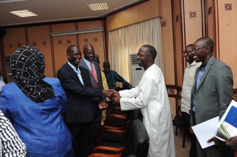 12 photos : le Premier ministre Mahammed Boun Abdallah Dionne reçoit le SAES