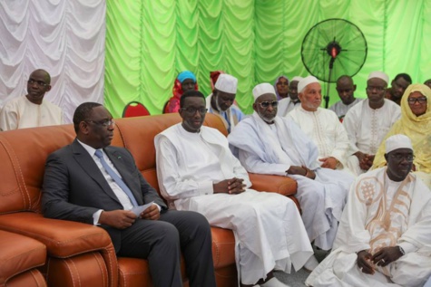 Photos : Macky Sall a présenté ses condoléances au MEFP, Amadou Bâ suite au décès de sa maman