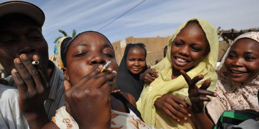 Alerte tabagisme : "Si rien n'est fait, le continent africain aura 39% de fumeurs en 2030"