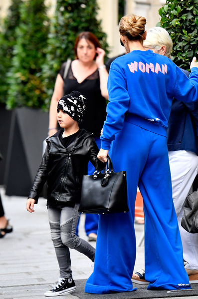 Photos:Céline Dion en virée shopping avec les jumeaux
