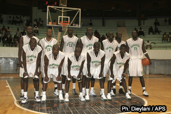 SENEGAL-RCA-BASKETBALL-MATCH - Les Lions gagnent 82 à 69