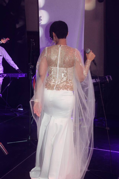 Photos: Viviane Chidid, toute ravissante dans sa robe qui repousse les limites du...style