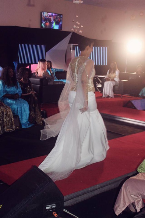 Photos: Viviane Chidid, toute ravissante dans sa robe qui repousse les limites du...style