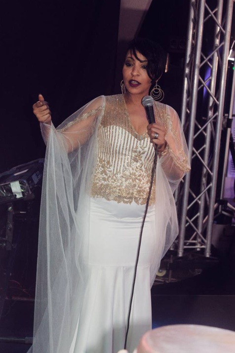 Photos: Viviane Chidid, toute ravissante dans sa robe qui repousse les limites du...style
