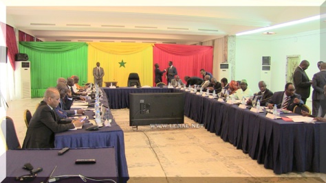 Images - Le comité d'Orientation Stratégique du Pétrole et du Gaz