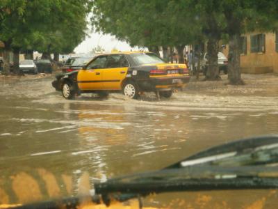 Pluies diluviennes : Les populations de Diamaguène barrent la Nationale
