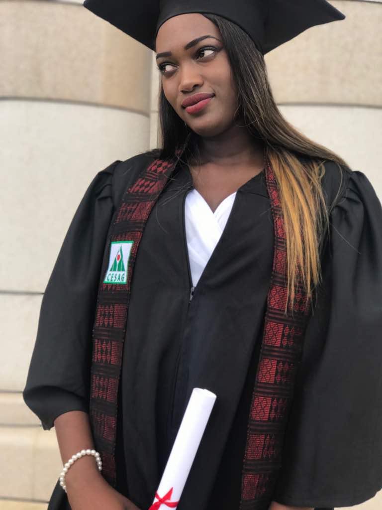 Amina, la fille d'Ibou Cissé du (Super Etoile), décroche sa licence professionnelle...