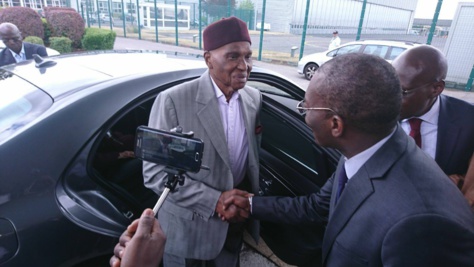 Quelques images du départ de Me Wade de l’aéroport du Bourget pour Dakar