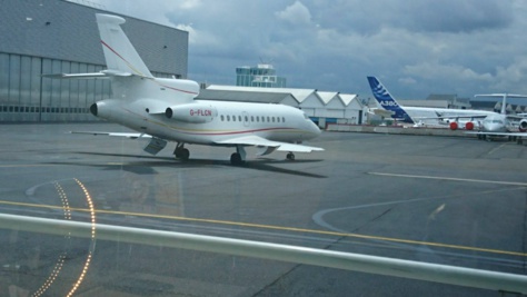Quelques images du départ de Me Wade de l’aéroport du Bourget pour Dakar