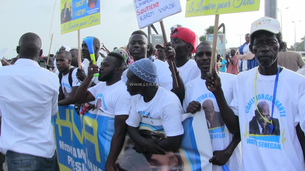 Me Abdoulaye Wade à DAKAR : Les images exclusives de son arrivée