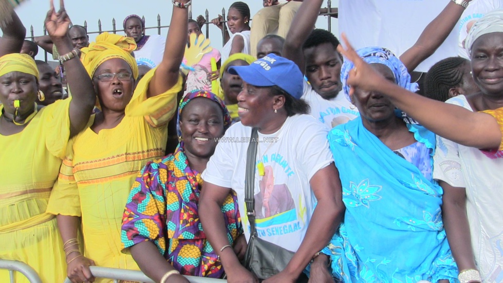 Me Abdoulaye Wade à DAKAR : Les images exclusives de son arrivée