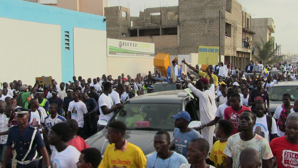 Me Abdoulaye Wade à DAKAR : Les images exclusives de son arrivée