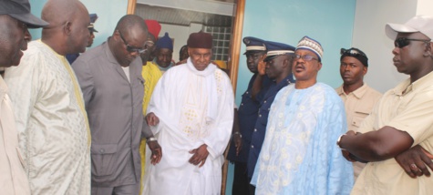 Wade en partance pour Touba-Images