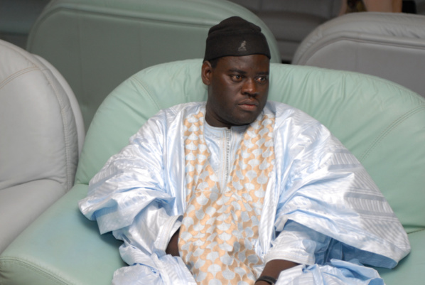 A la veille de son séjour à Touba et Mbacké, Wade "déplume" Macky...Le frère de Serigne Bass Khadim Awa Ba rejoint Wattu...La majorité du Conseil Municipal de Mbacké, également...