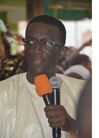 Amadou Ba dans son fief, la tête de liste  de BBY du département de Dakar sillonne les Parcelles assainies