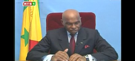 [ V I D E O ] Déclaration du Président Abdoulaye WADE à son retour de vacances