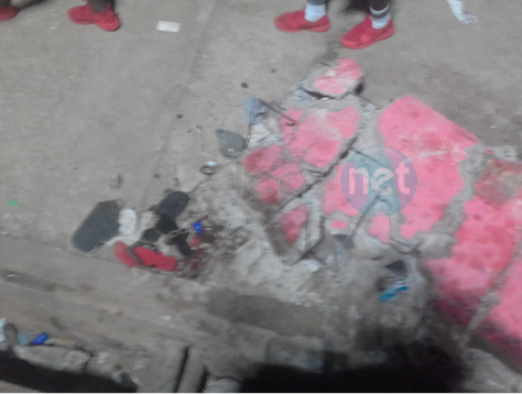 Retour en images sur le lieu la bousculade mortelle au stade Demba Diop