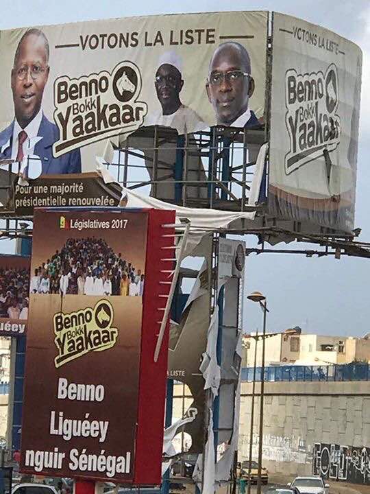 Photos : les affiches de Benno Bok Yaakar vandalisées