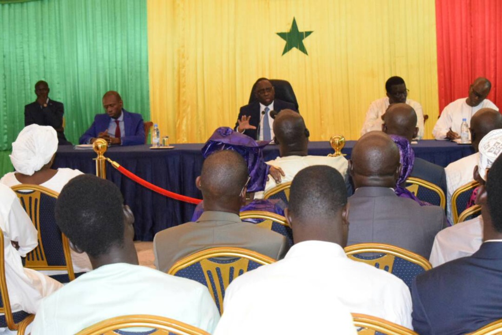 Restitution des 336 titres fonciers de la cité Tobago : Macky Sall, champion de coeur de l'inclusion et de l'équité sociales (Photo -Vidéo)