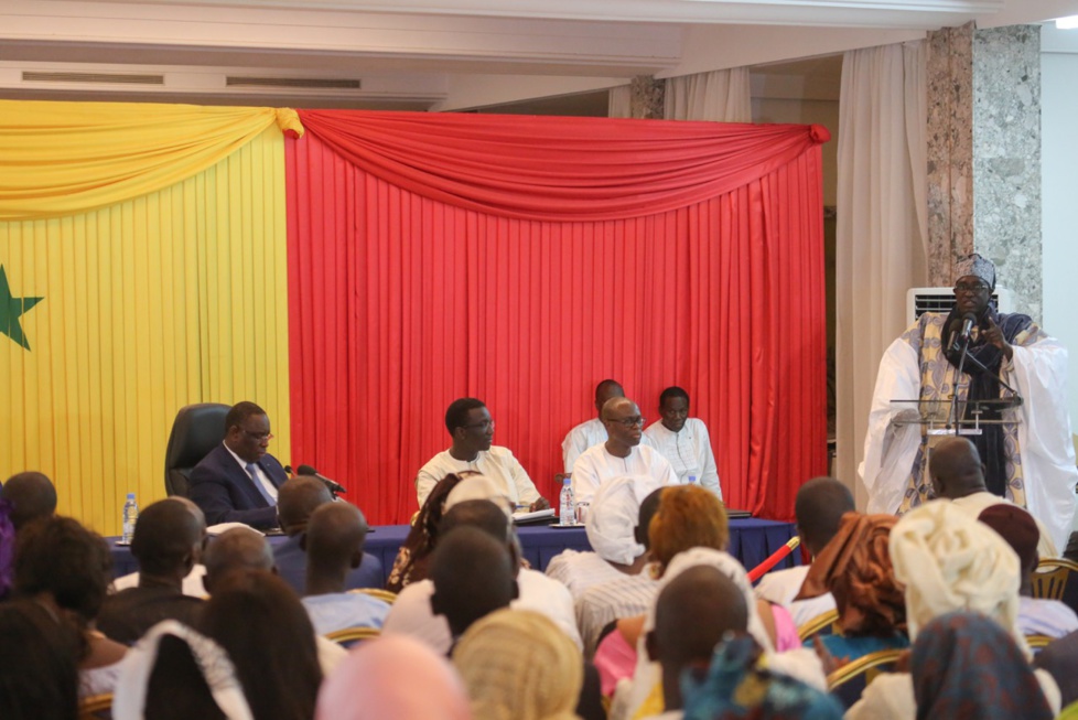 Restitution des 336 titres fonciers de la cité Tobago : Macky Sall, champion de coeur de l'inclusion et de l'équité sociales (Photo -Vidéo)