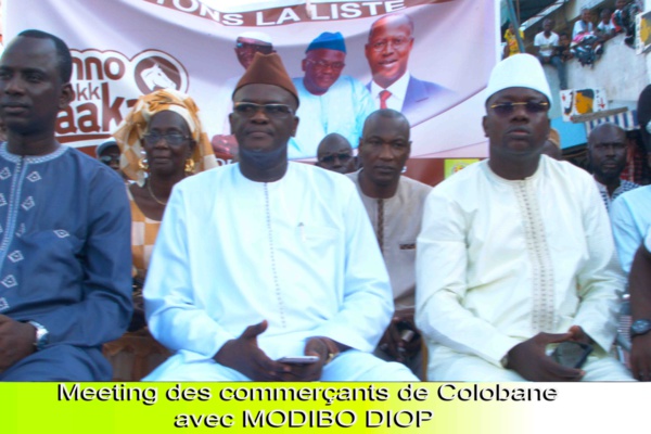 (Photos)  Meeting De Modibo Diop Parain des Jeunes Commerçants De Dakar Au Marché Colobane