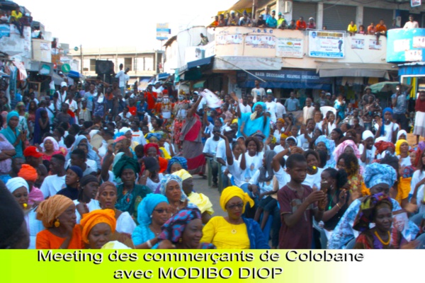 (Photos)  Meeting De Modibo Diop Parain des Jeunes Commerçants De Dakar Au Marché Colobane